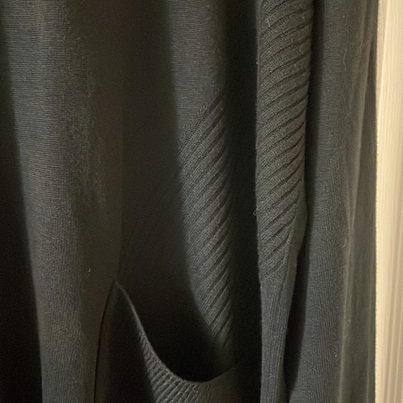 Alison Sheri tunic basic minimalist sweater - Picture 3 of 8